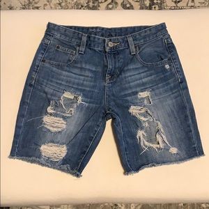 Super cute jean shorts